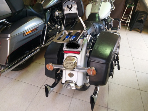 Imagem 4 de 6 de Harley Davidson