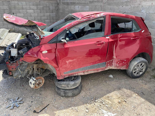 Imagen 1 de 10 de Hyundai Grand I10 2018 1.3 Gl Mid At