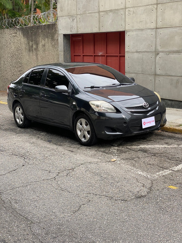 Toyota Yaris Esbelta 2008 Automático