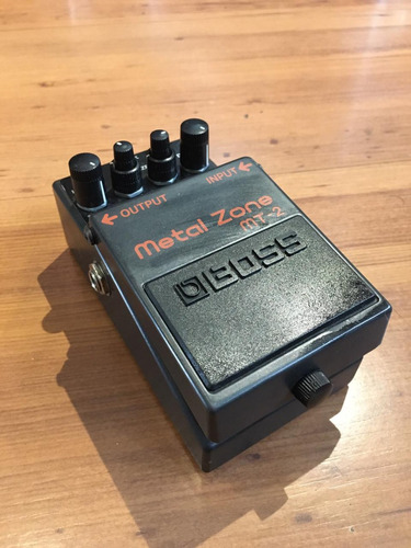 Pedal Boss Metal Zone Mt-2 - Usado