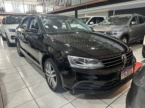 Volkswagen Jetta 2.0 COMFORTLINE FLEX 4P TIPTRONIC