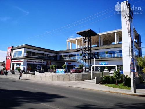 Imagen 1 de 12 de Local Comercial En Renta Plaza Altea