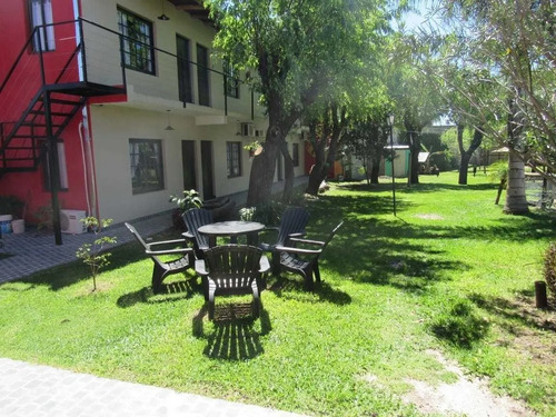 Imagen 6 de 13 de Hospedaje En Gualeguaychú De Habitaciones, Departamentos, Dupex Desde 2 A 9 Personas Con Pileta