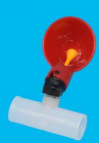 Imagen 4 de 8 de Bebedero Automático Taza + T(20mm) Aves Gallinas, Pollos X10