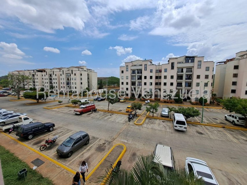 ''tu Nuevo Hogar Te Espera En Este Apartamento De 68 M². Ideal Para Familias, Cuenta Con 2 Habitaciones, 2 Baños, Y Comodidades Que Harán Tu Vida Más Fácil: Pozo De Agua, Vigilancia,