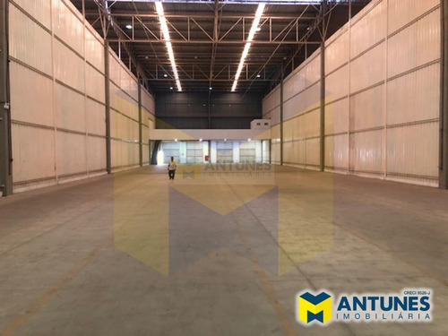Imagem 2 de 6 de Alugue Galpão Em Condomínio Prazeres Com 1.575m², Com Plataforma. - Ga-0524