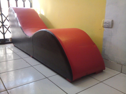 Mueble Puff Curvo Relajante