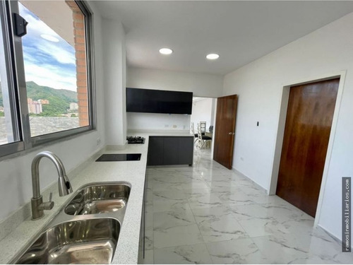 Imagen 7 de 25 de En Venta Pent House Sabana Larga.