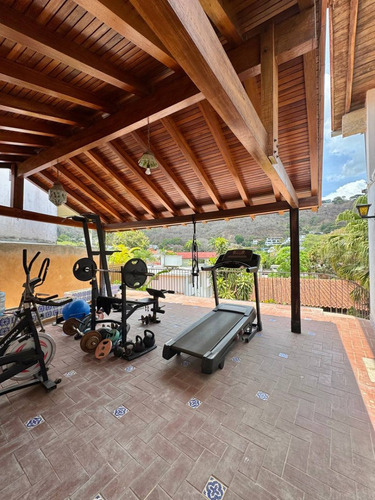 Venta De Casa En Prados Del Este
