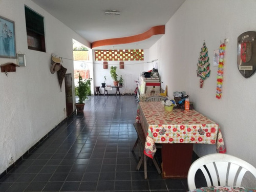 Imagem 1 de 13 de Casa Para Venda - 002713