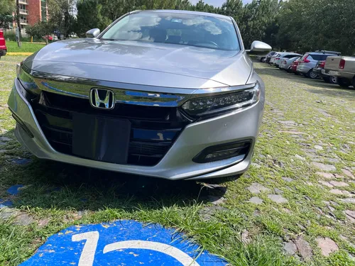 Honda Accord 2.0 Touring At