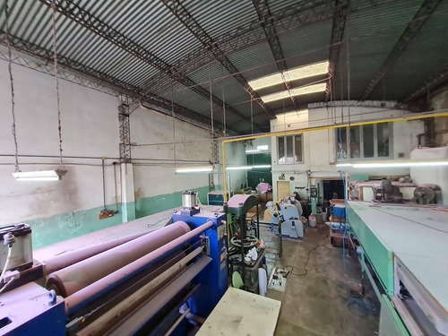 Imagen 2 de 15 de Venta Deposito Con Oficina Vestuario Hurlingham