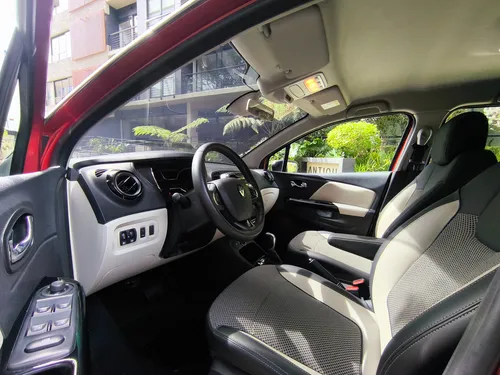 Renault Captur 2.0 Intens Automática