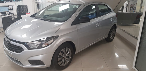 Imagen 12 de 24 de Chevrolet Onix Joy Black 0km Entrega Inmediata