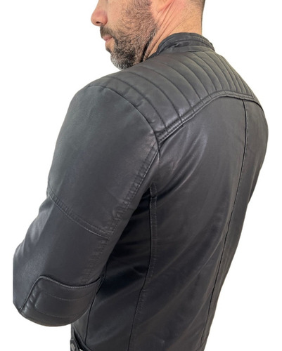 Imagen 4 de 8 de Campera De Cuero Pu Con Costuras Hombre The Big Shop