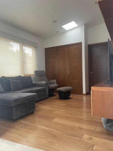 Venta De Excelente Residencia En La Col. San Jerónimo