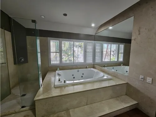Venta Casa De 1.020mts2, En Arboleda, Oeste De Cali, 10604.a
