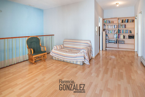 Casa 4 Ambientes Con Patio, Jardin Y Cochera. Apto Credito