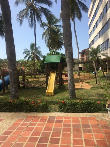 Imagen 15 de 18 de Mo Apartamento En Venta Urb. Playa Moreno