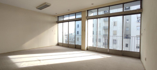 Imagen 1 de 12 de Alquiler Apartamento 2 Dormitorios Mas Servicio En El Centro