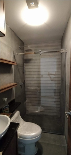 Cortinas De Vidrio Para Baños