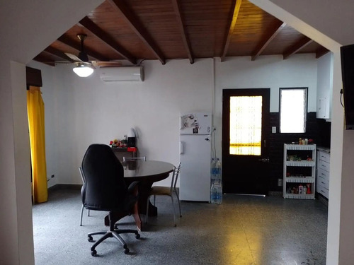 Venta Casa 3 Amb C/coch Patio Parrilla Apto Cred