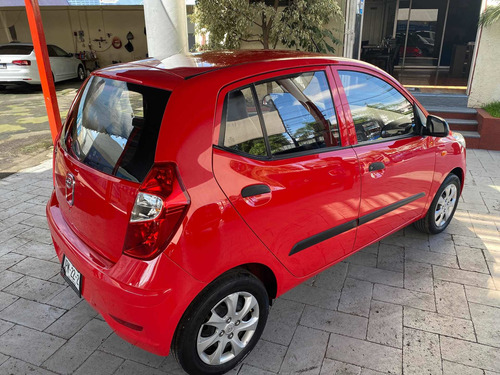 Imagen 4 de 14 de Dodge I10 2014 1.1 Gls Safety Mt