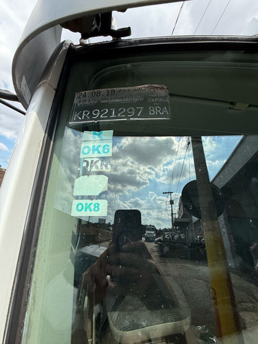 Caminhão Com Tanque Limpa Fossa E Hidro Jato (eqp Combinado)
