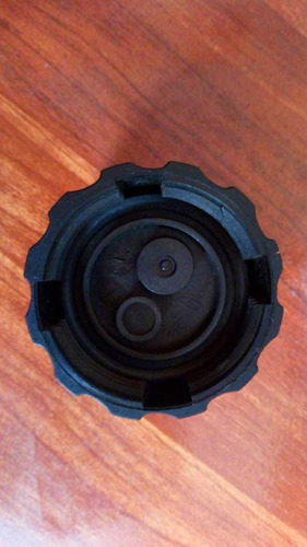 Imagen 2 de 2 de Tapa De Refrigerante De Rexton. Tivoli. Korando