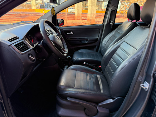 Volkswagen Fox 1.6 MSI TOTAL FLEX CONNECT 4P MANUAL