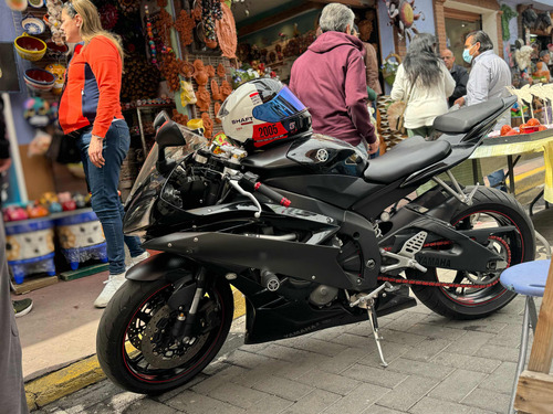 R6r Negra Americana Extras, Sin Fallas Excelente Condición