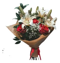 Comprar Ramo De Rosas Y Liliums Naturales Flores A Domicilio