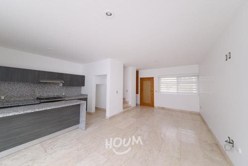 Imagen 1 de 27 de Casa En Mariano Otero, Zapopan Con 3 Recámaras, 99 M², Id: 74902