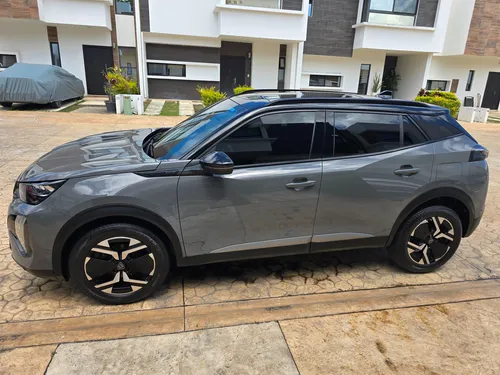 Peugeot 2008 1.2 Suv allure / allure pack 5p At