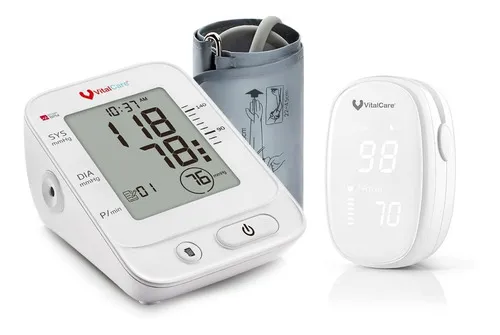 comprar Kit Baumanómetro Digital Con Voz + Oxímetro De Pulso De Dedo Color Blanco