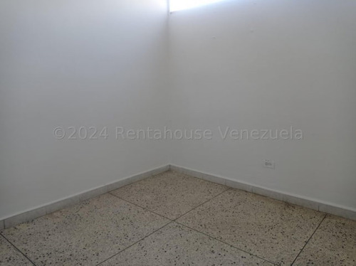 Milagros Inmuebles Apartamento Alquiler Barquisimeto Lara Zona Centro Economica Residencial Economico Código Inmobiliaria Rent-a-house 25-5187