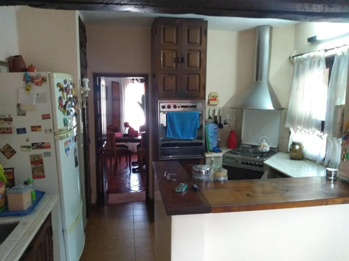 Imagen 16 de 30 de Villa Belgrano Espectacular Casa Con Parque Y Pileta