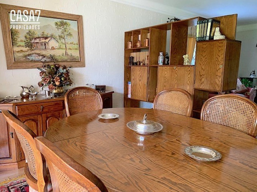 Casa En Venta De 5 Dorm. En Providencia