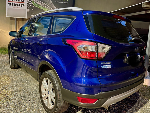 Ford Kuga Sel 2.0 L ecoboost 6AT FWD