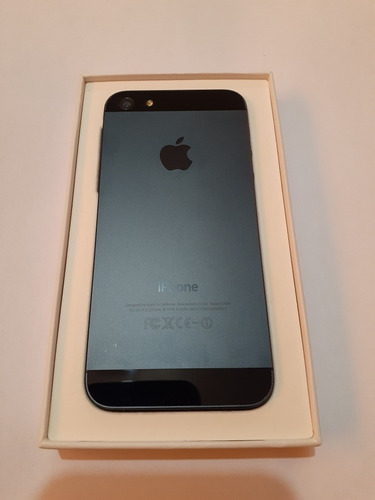 iPhone 5 16gb Gris/negro Liberado, Con Funda Spigen $3,000