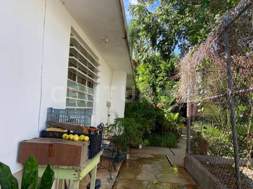 Imagen 23 de 30 de Casa En Venta En Avenida Colon Mérida Yucatán