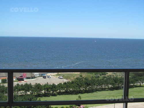 Imagen 13 de 16 de Departamento En Playa Mansa. Alquiler Temporada 2022