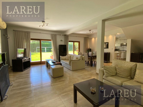 Imagen 2 de 30 de Casa Venta - Club De Campo Pueyrredon