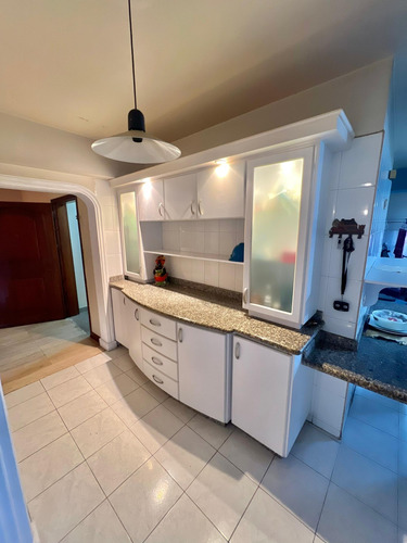 Apartamento En Res. Ineska, Mañongo / Valencia
