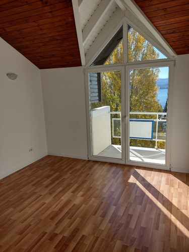 Imagen 23 de 25 de Venta Departamento Dúplex Centro Bariloche Con Vista Al Lago Y Cochera + Baulera, 3 Dormitorios, 3 Baños, 2 Balcones.