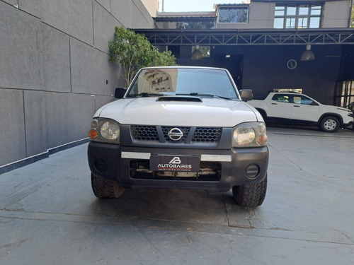 Nissan NP300 2.5 Cabina Doble 133cv 4x2