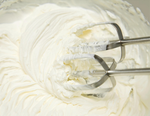 Base En Polvo Para Crema Chantilly 1kg - Iztic Gourmet -