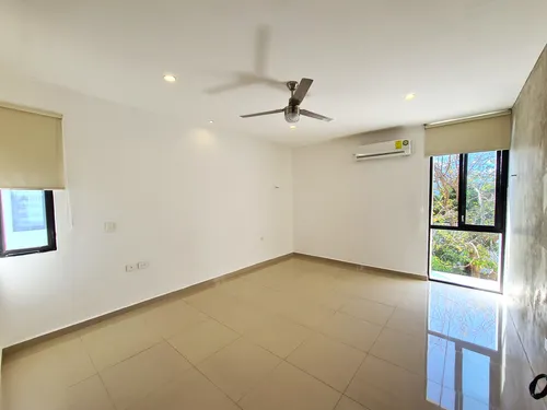 Casa En Renta De 3 Recámaras Y Piscina En Privada San José Tulipanes