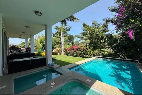 Espectacular Casa En Venta - Paraíso Country Club, Cuernavaca