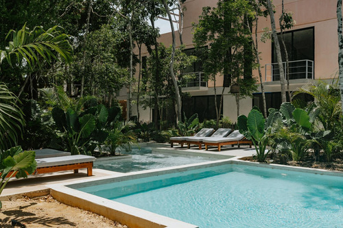 Casa En Venta De 3 Recàmaras Con Lock Off En Tulum (1087)
